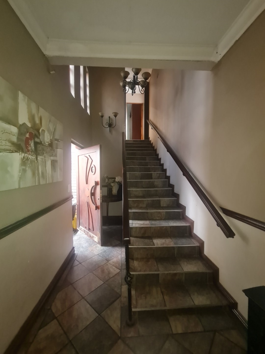 5 Bedroom Property for Sale in Sasolburg Free State